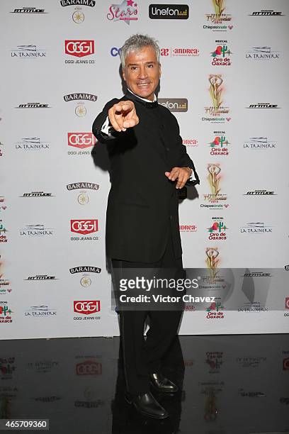 Rene Casados arrives at Premios TV y Novelas 2015 at Televisa San Angel on March 9, 2015 in Mexico City, Mexico.