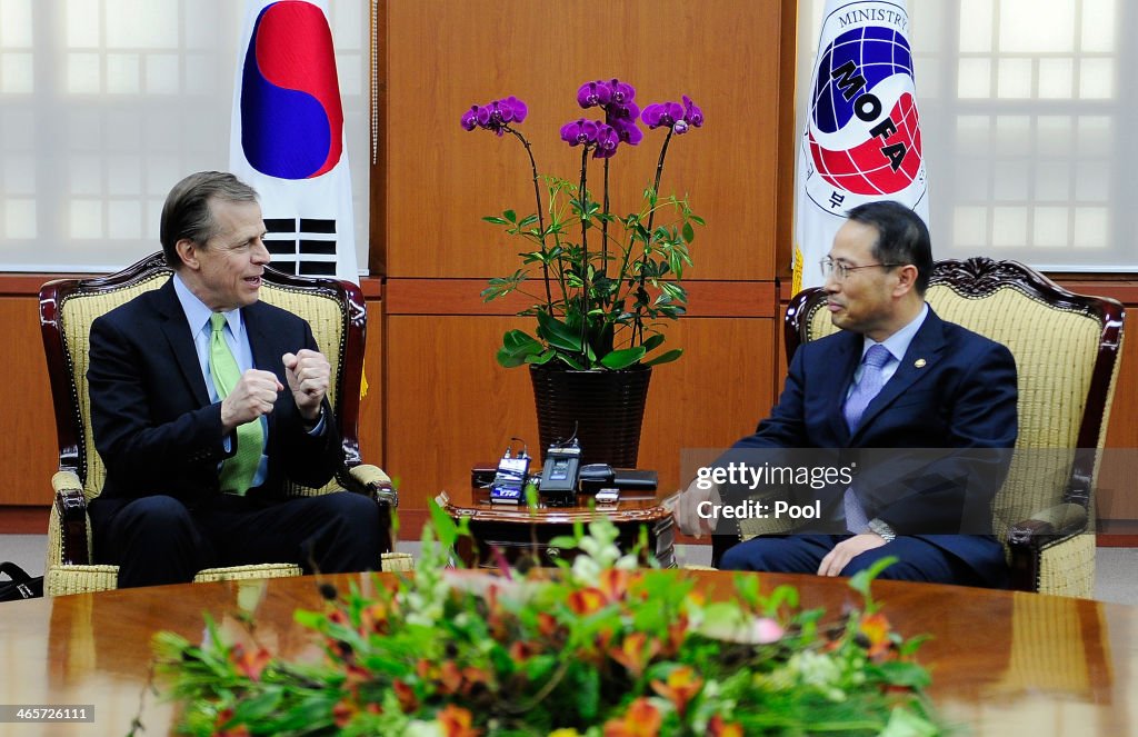 U.S. Special Representative For North Korea Affairs Davies Meets South Korean Officials