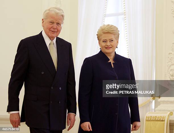 President of Iceland Olafur Ragnar Grimsson and Lithuanian President Dalia Grybauskaite arrive for a meeting on March 10, 2015 at the presidential...