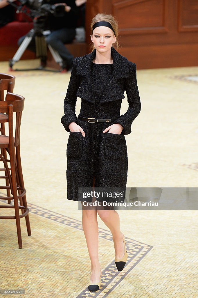 Chanel : Runway - Paris Fashion Week Womenswear Fall/Winter 2015/2016