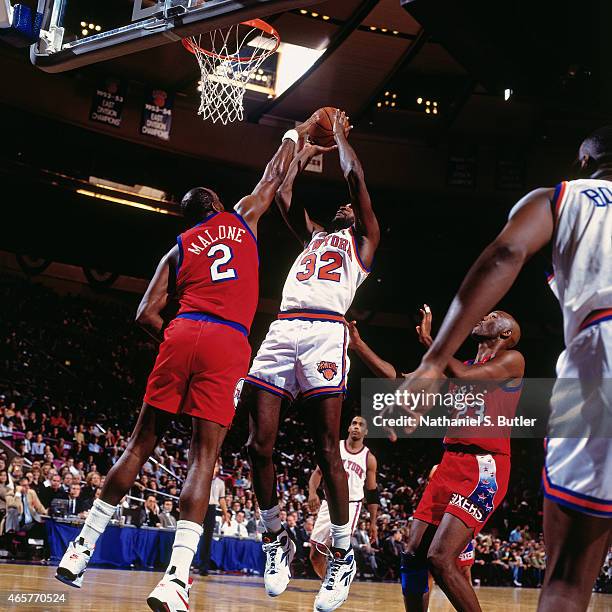 Herb Williams of the New York Knicks shoots on November 9, 1993 at Madison Square Garden in New York City. NOTE TO USER: User expressly acknowledges...