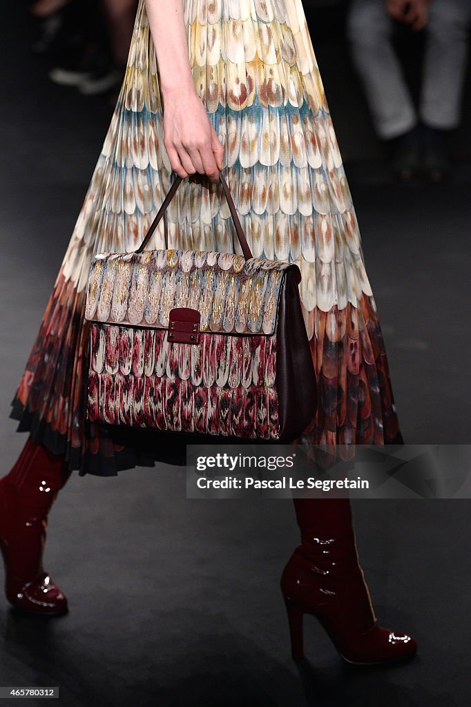 Valentino : Runway - Paris Fashion Week Womenswear Fall/Winter 2015/2016