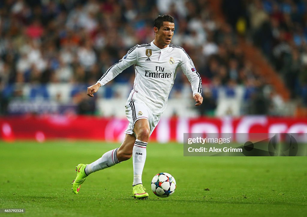 Real Madrid CF v FC Schalke 04 - UEFA Champions League