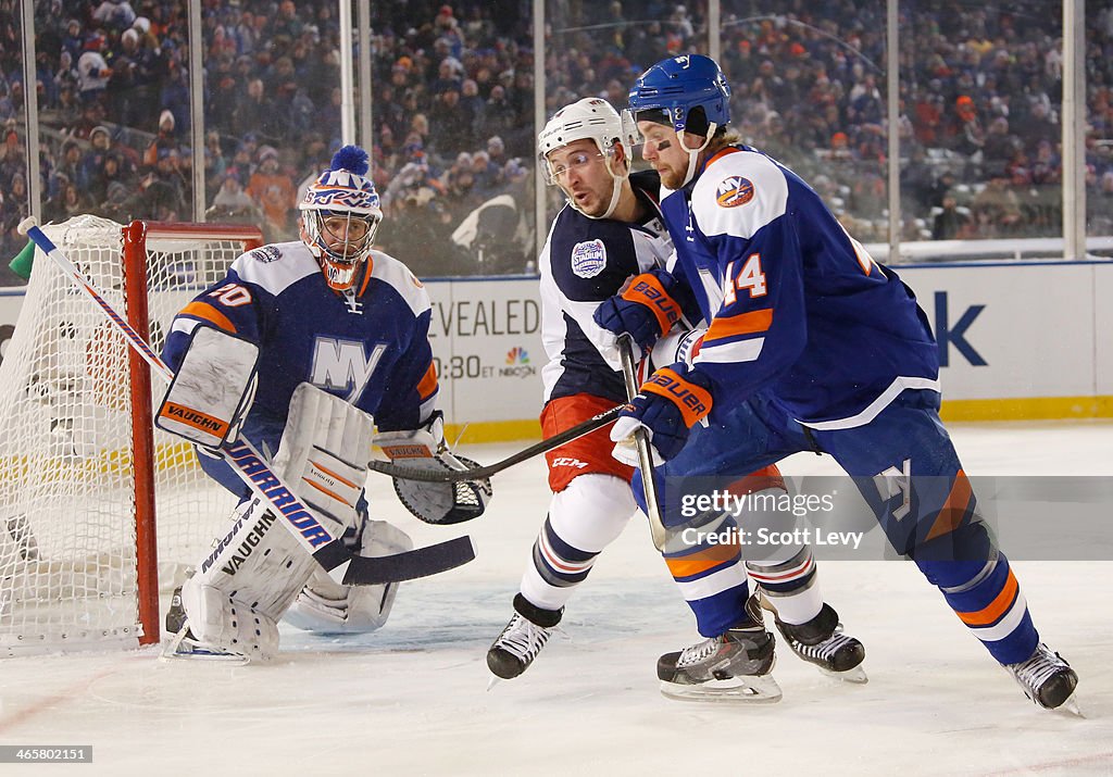 2014 Coors Light Stadium Series - New York Rangers v New York Islanders