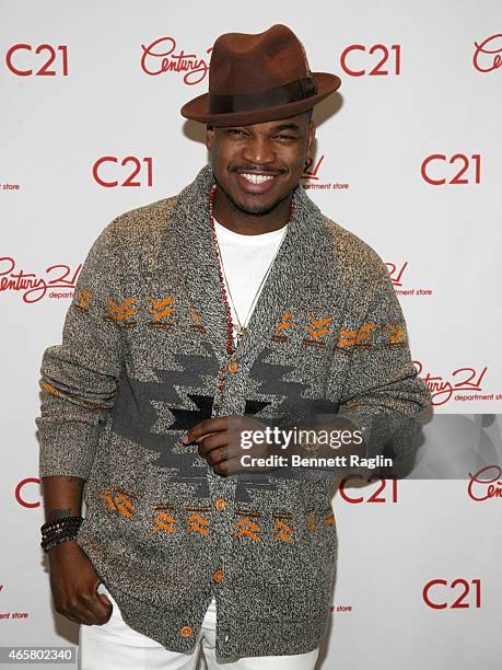 Recording artist Ne-Yo visits Century 21 Department Store at Century 21 on March 10, 2015 in New York City.