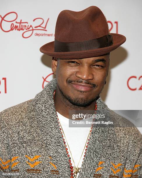 Recording artist Ne-Yo visits Century 21 Department Store at Century 21 on March 10, 2015 in New York City.