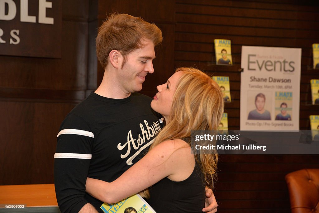 Shane Dawson Book Event "I Hate Myselfie"