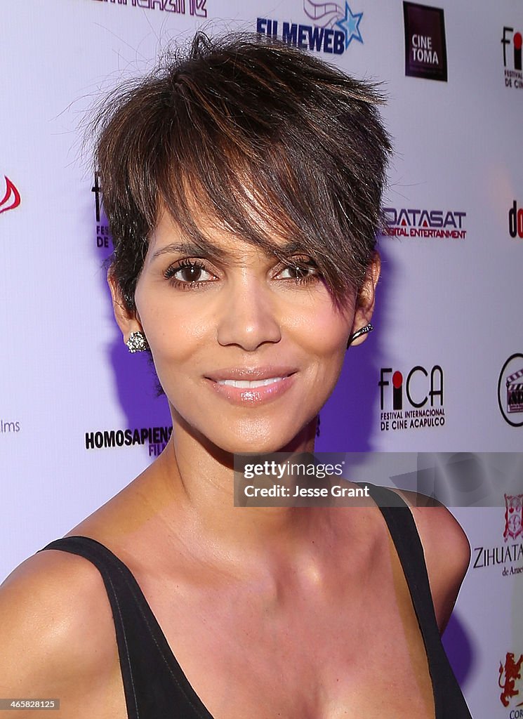 Halle Berry In Acapulco, Mexico For Closing Of 9th Annual Acapulco Film Festival