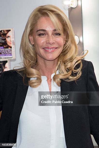 Actress Belen Rueda poses during a photocall to present new Schwarzkopf Keratin Color at 'Espacio Mood' on March 11, 2015 in Madrid, Spain.