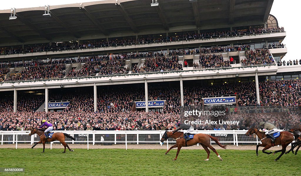 Cheltenham Festival - Ladies Day