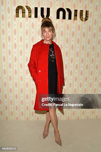 Renee Zellweger attends the Miu Miu show as part of the Paris Fashion Week Womenswear Fall/Winter 2015/2016 on March 11, 2015 in Paris, France.