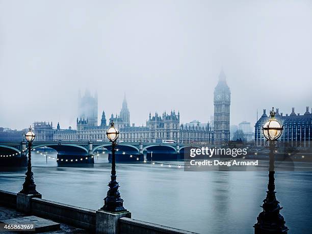 house of parliament in foggy weather - fog london stock pictures, royalty-free photos & images