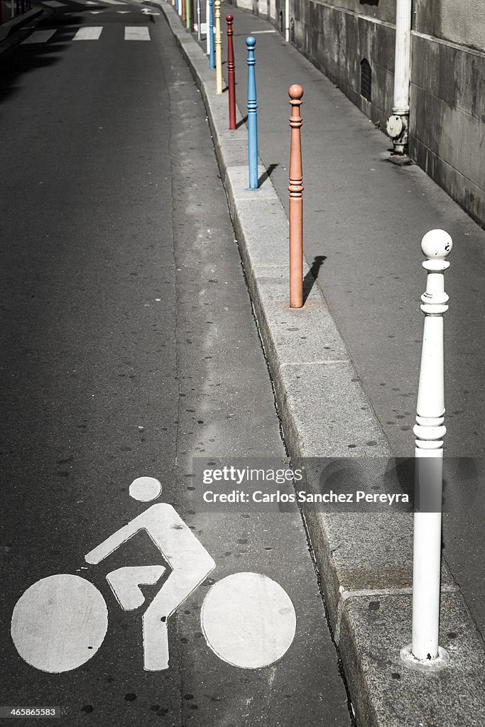 Bicycle symbol in Paris