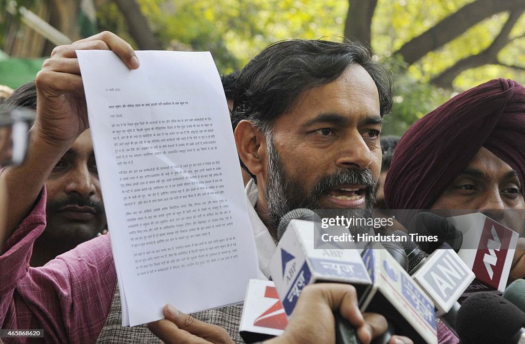 AAP Leader Yogendra Yadav Issues Joint Letter To Volunteers Over Allegations Of Anti-Parties Activities