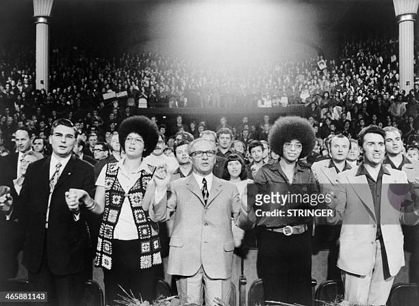 Picture released on September 18, 1972 in Berlin of US militant Angela Davis attending a friendship meeting.