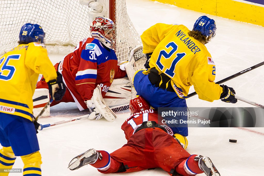 Russia v Sweden - Semifinal - 2015 IIHF World Junior Championship