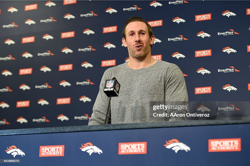 Denver Broncos introduce Owen Daniels