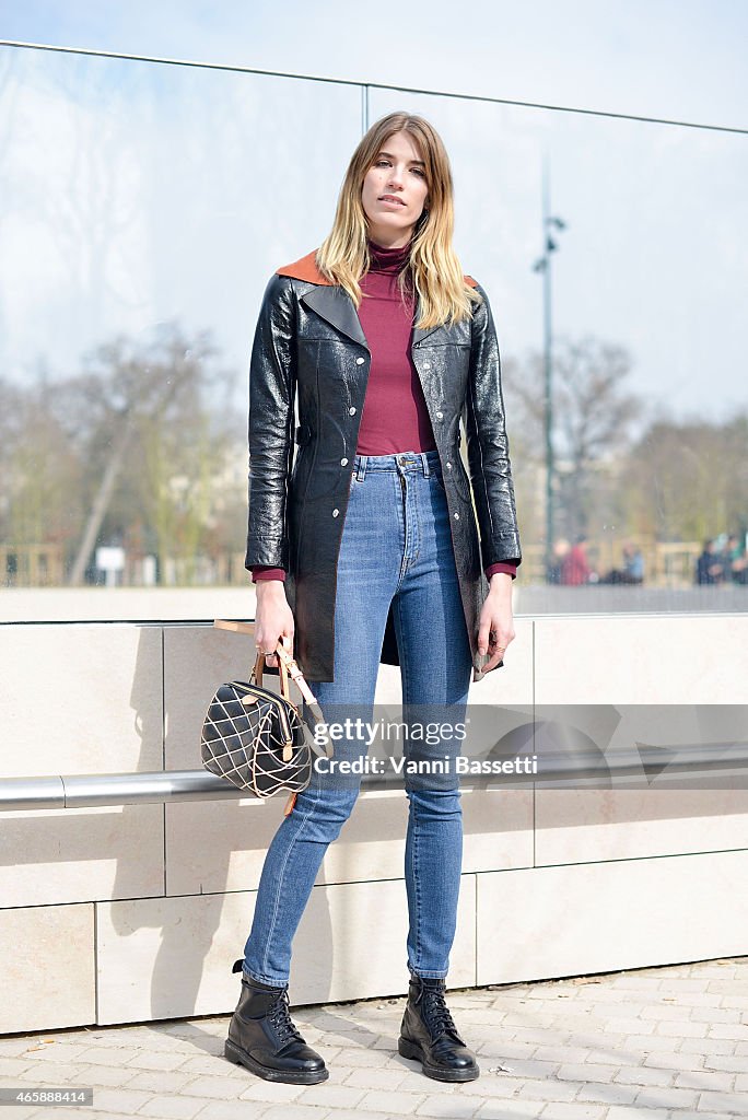 Day 9 - Street Style - Paris Fashion Week - Womenswear Fall/Winter 2015/2016