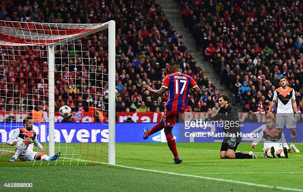 Jerome Boateng of Bayern Muenchen scores their second goal during the UEFA Champions League Round of 16 second leg match between FC Bayern Muenchen...