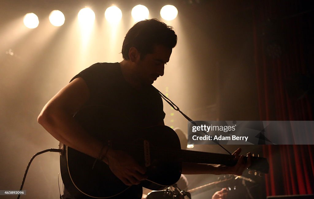 Dotan Performs In Berlin