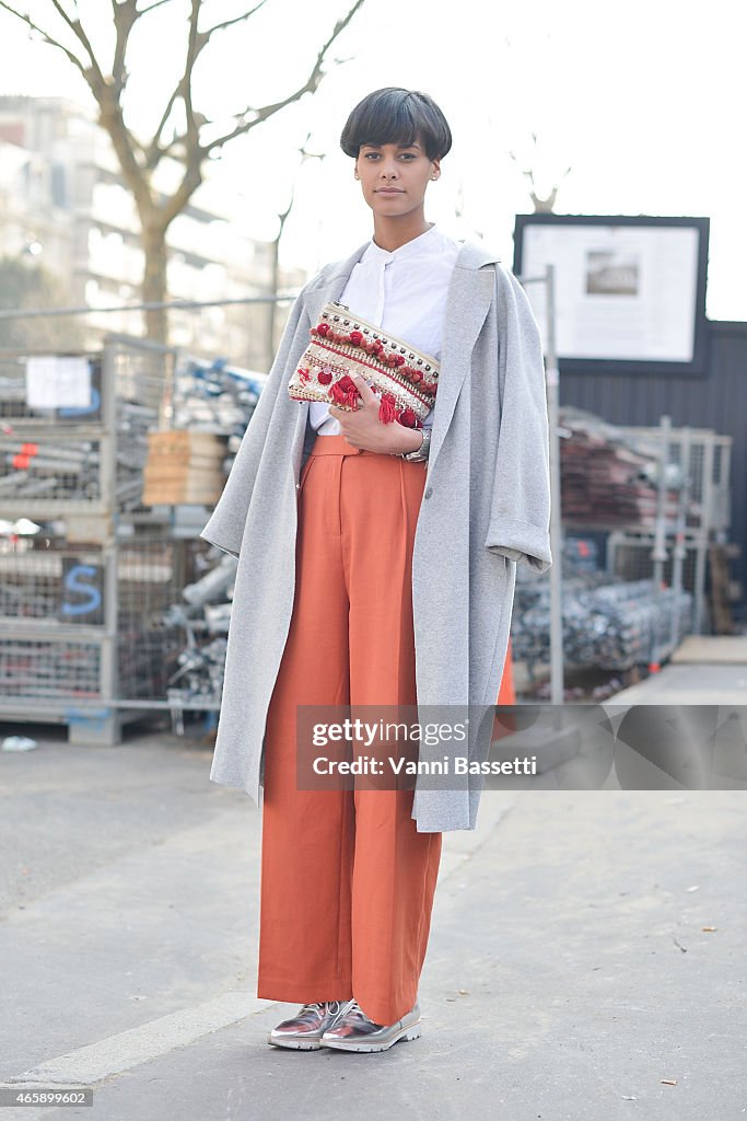 Day 9 - Street Style - Paris Fashion Week - Womenswear Fall/Winter 2015/2016