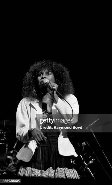 Hoffman Estates, IL Singer Brenda Russell, performs at the Poplar Creek Music Theater in Hoffman Estates, Illinois on JUNE 01, 1988.