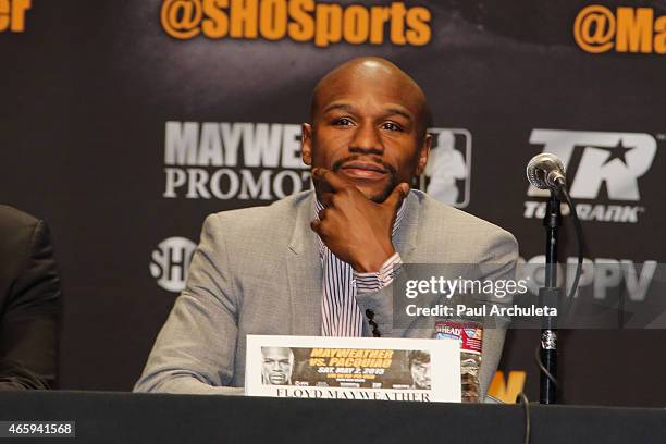 325 Floyd Mayweather And Manny Pacquiao Los Angeles Press Conference Stock Photos, High-Res Pictures, and Images - Getty Images