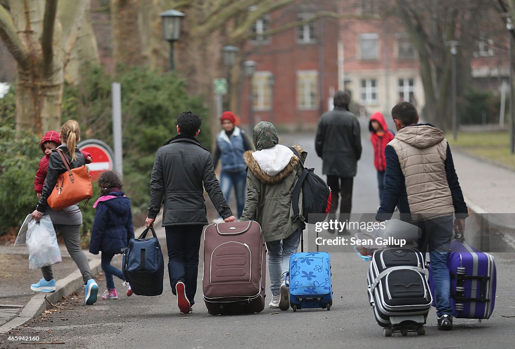 Germany Expects More Refugees In 2015