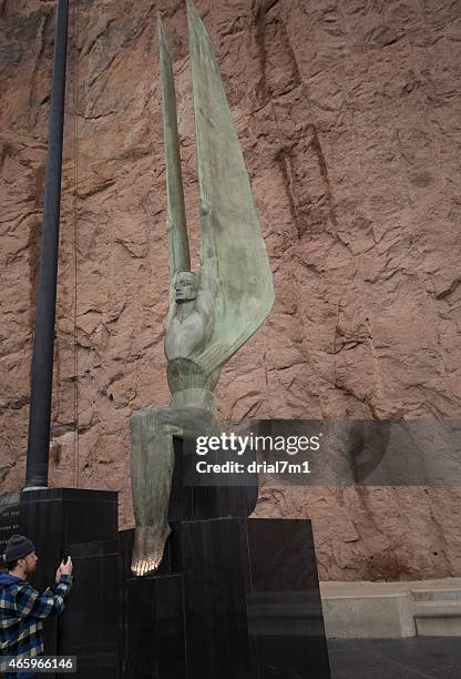 hoover dam statue - hoover dam statues stock pictures, royalty-free photos & images