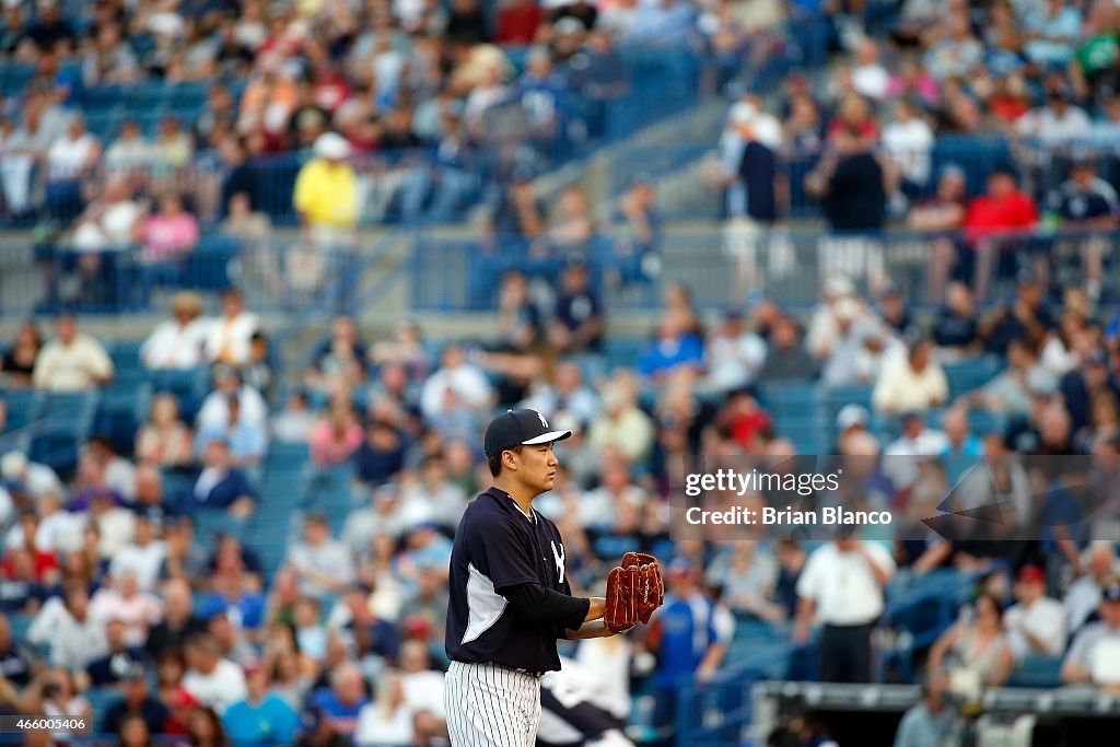 Atlanta Braves v New York Yankees