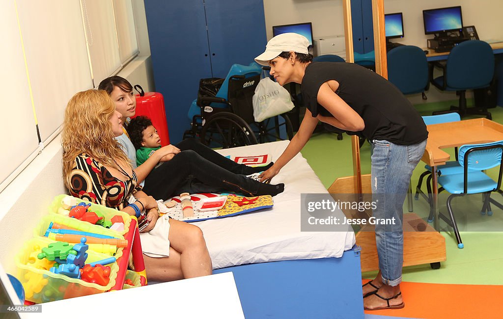 Halle Berry Visits Teleton CRIT, A Rehabilitation Center For Children In Acapulco, Mexico