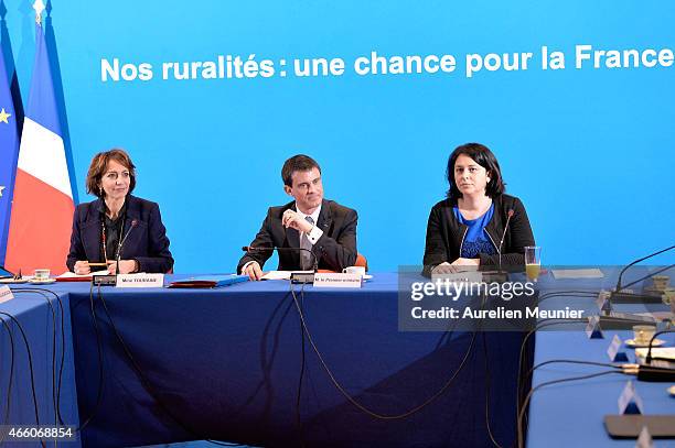 Marisol Touraine, French Minister of Social Affairs, French Prime Minister Manuel Valls and Sylvia Pinel French Minister of Housing visit the...