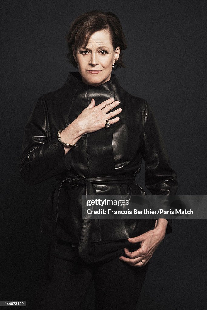 Sigourney Weaver, Paris Match 3434, March 18, 2015