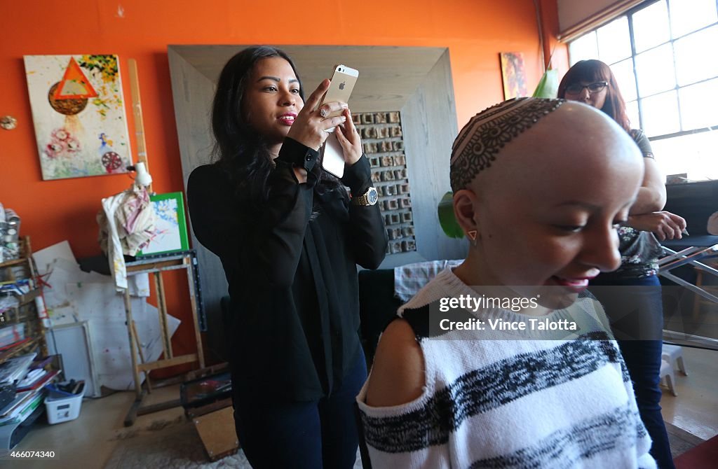 Artist Tarquin Singh Applying Henna To Madeline Urbina