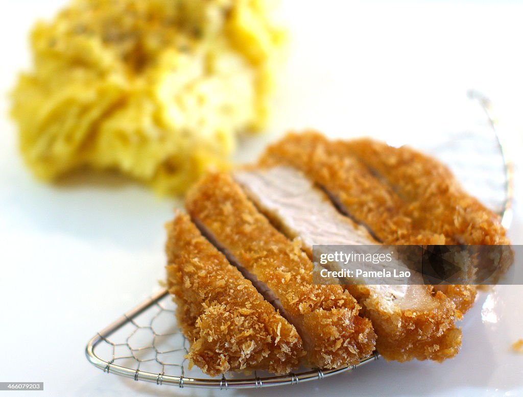 Tonkatsu with garlic mashed potato