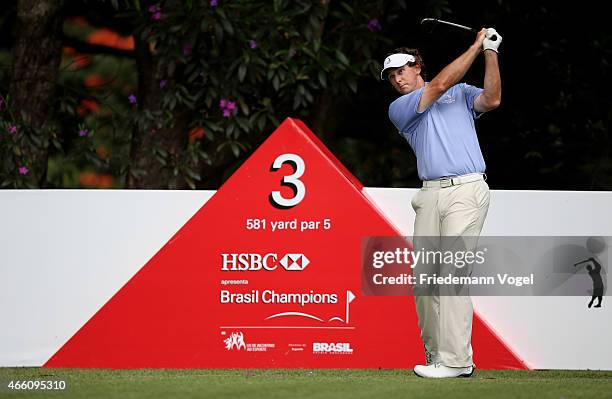 Darron Stiles of the USA hits a shot during the second round of the 2014 Brasil Champions Presented by HSBC at the Sao Paulo Golf Club on March 13,...