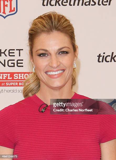 Journalist/sportscaster/television personality Erin Andrews visits Macy's Herald Square on January 31, 2014 in New York City.