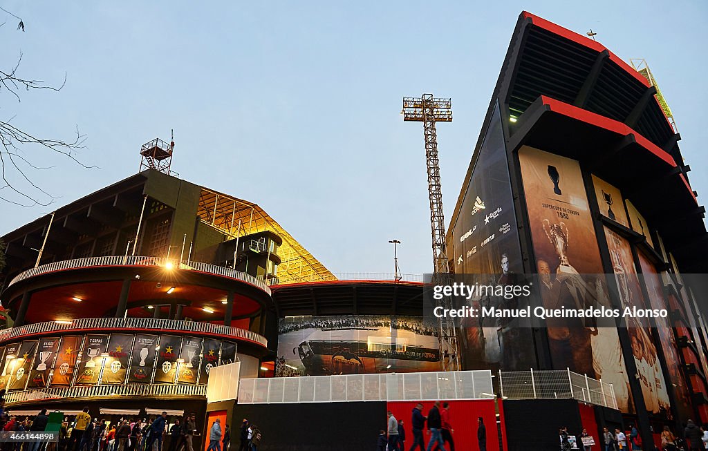 Valencia CF v RC Deportivo La Coruna - La Liga