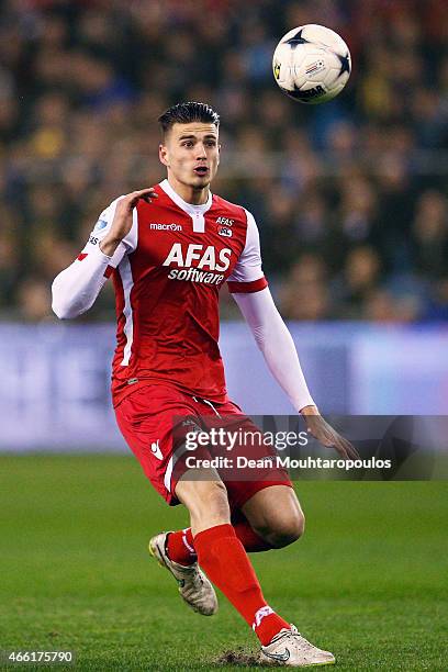 Wesley Hoedt of AZ in action during the Dutch Eredivisie match between Vitesse Arnhem and AZ Alkmaar held at Gelredome on March 13, 2015 in Arnhem,...