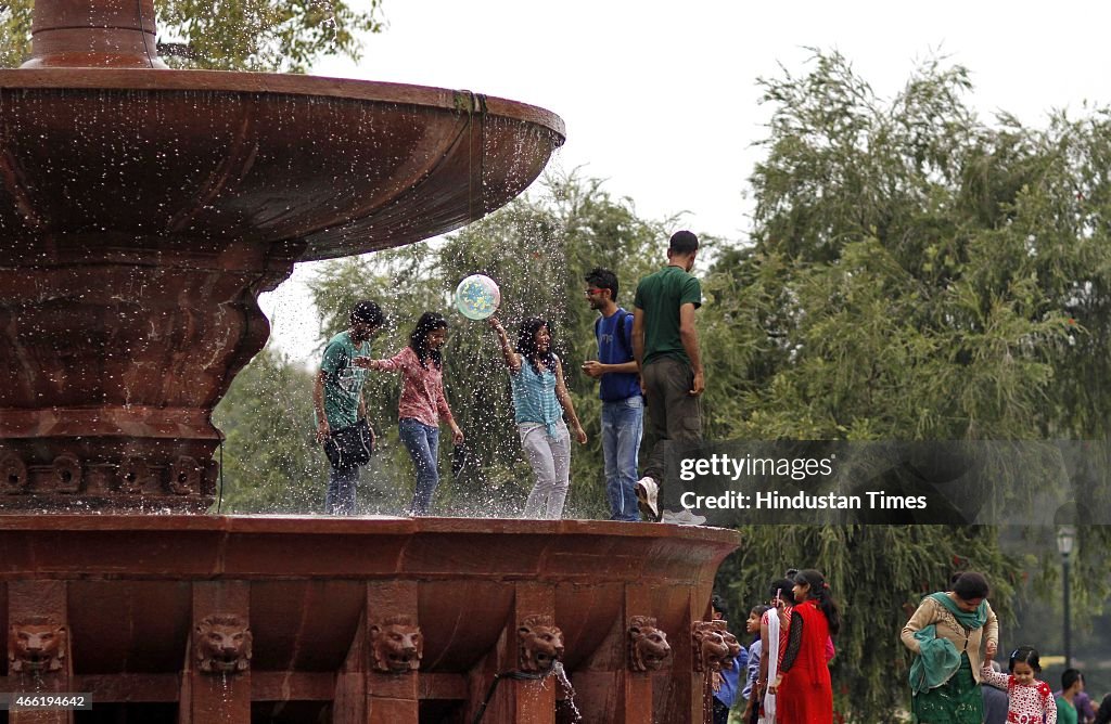 Cloudy Weather In Delhi/NCR