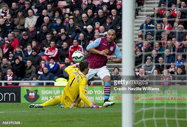 Gabriel Agbonlahor of Aston Villa scores his goal for Aston Villa during the Barclays Premier League match between Sunderland and Aston Villa at the...