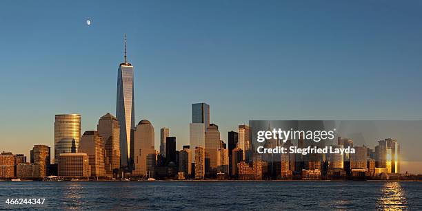 manhattan skyline - one world trade center stock pictures, royalty-free photos & images