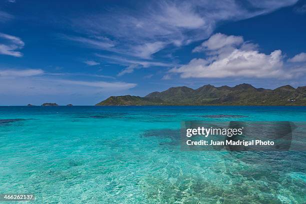 pristine ocean at crab kay, isla providencia - providencia colombia stock pictures, royalty-free photos & images