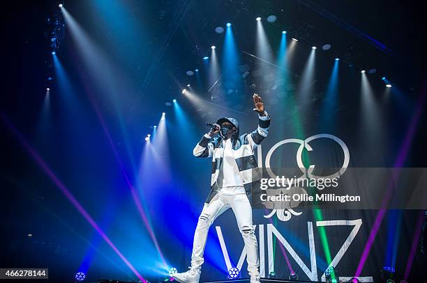 Dery 832 Vincent Vinz Dery Photos & High Res Pictures - Getty Images