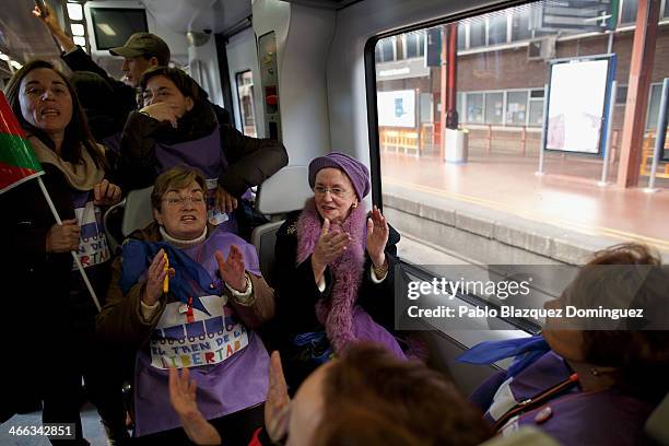 Protesters traveling on the 'Freedom Train' shout slogans in a train on February 1, 2014 in Madrid, Spain. Pro-choice groups organized the 'Freedom...