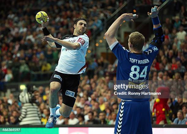 Timm Toft 18 Tim Toft Stock Photos, High-Res Pictures, and Images - Getty Images