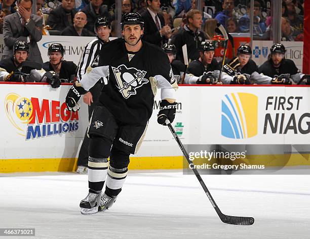 Craig Adams of the Pittsburgh Penguins skates against the Florida Panthers on January 20, 2014 at Consol Energy Center in Pittsburgh, Pennsylvania.