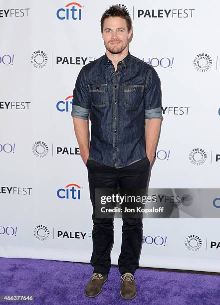 Actor Stephen Amell arrives at The Paley Center For Media's 32nd Annual PALEYFEST LA - "Arrow" And "The Flash" at Dolby Theatre on March 14, 2015 in...