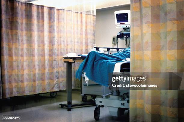 hospital room - hospital curtain stock pictures, royalty-free photos & images