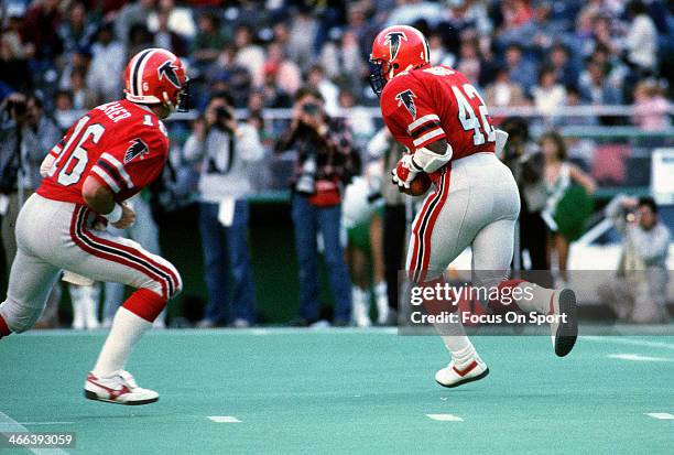 94 Atlanta Falcons Gerald Riggs Photos & High Res Pictures Getty Images